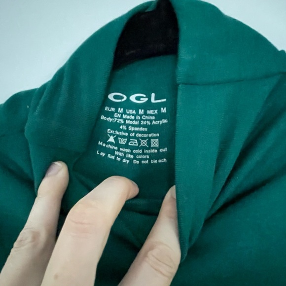 NWT* OGL Modal Fabric Eco-MiyaMoon® Everyday Mockneck Top - Hunter Green - Picture 4 of 5